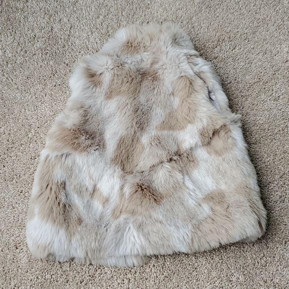 Faux Fur Girls Vest - Picture 4 of 5